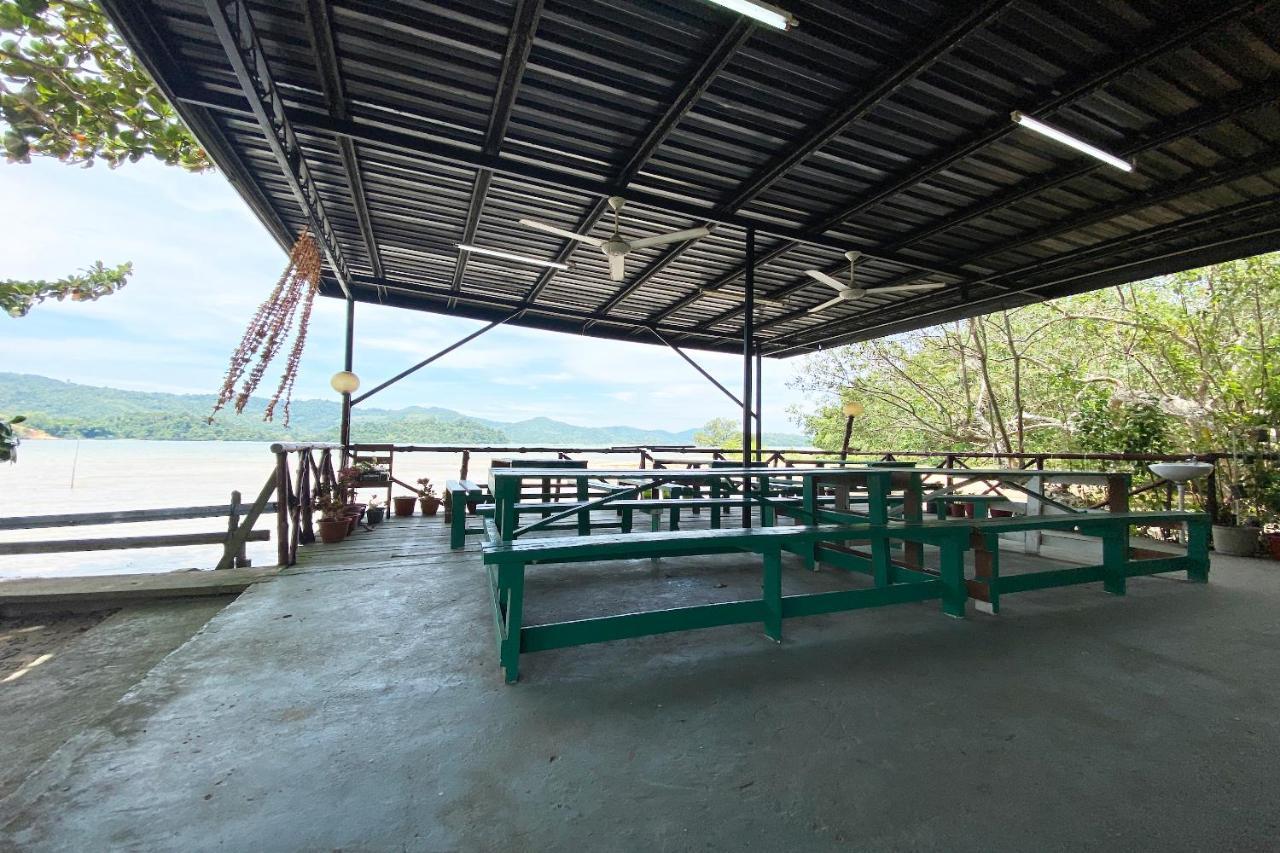 Oyo 90317 Ambong Bay Resthouse Hotel Kota Kinabalu Eksteriør billede