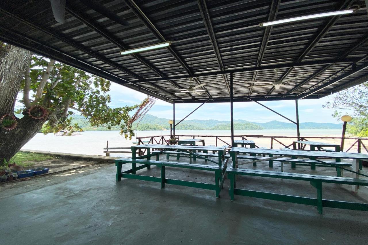 Oyo 90317 Ambong Bay Resthouse Hotel Kota Kinabalu Eksteriør billede